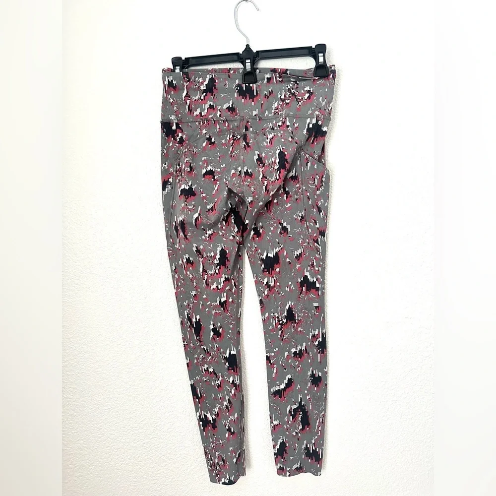 Lululemon Leggings Women’s 6 Gray Fast and Free High Rise Floral Flux 25” Tight